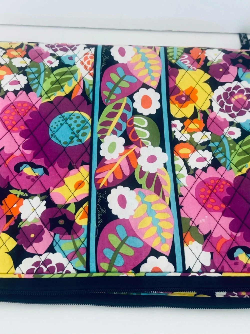 Vera Bradley Va Va Bloom Quilted Laptop Sleeve Padded Soft Zips Inside Pocket